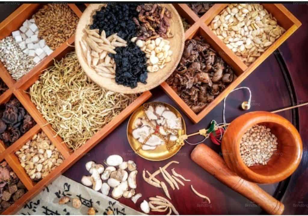 Hình ảnh các vị thuốc được chế biến từ phòng đảng sâm để trị bệnh