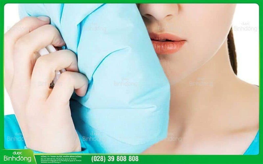 Phương pháp chườm nóng tan máu bầm.