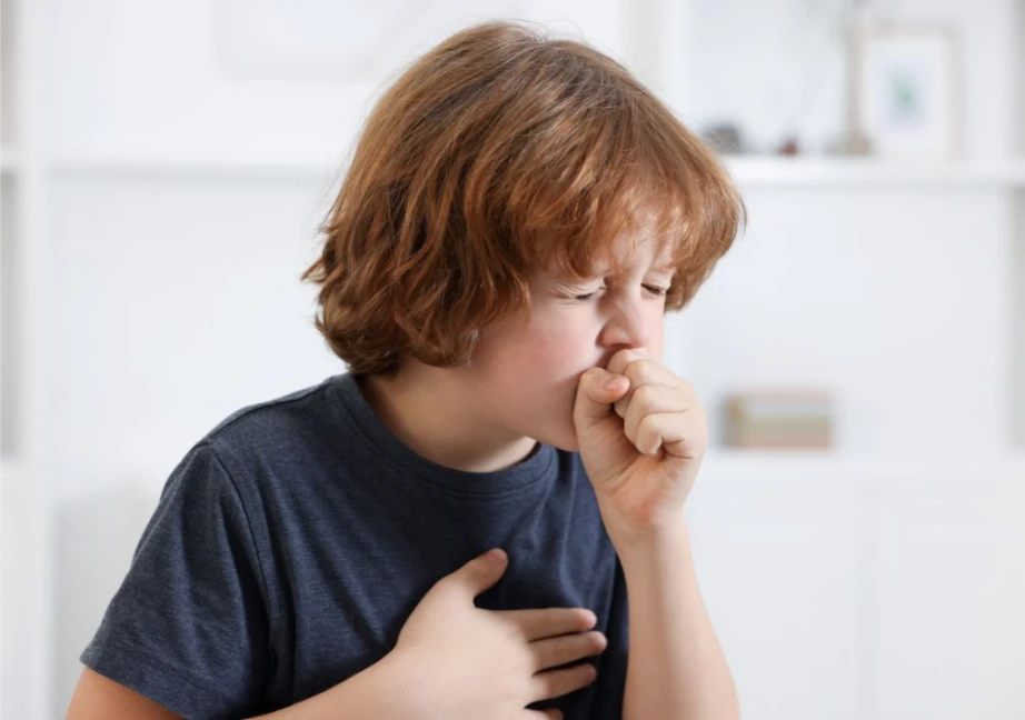 Hình ảnh về đứa trẻ bị ho lâu ngày không khỏi
