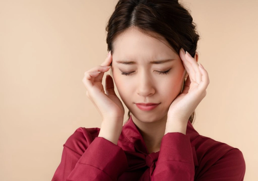 Hình ảnh người phụ nữ có dấu hiệu bị đột quỵ