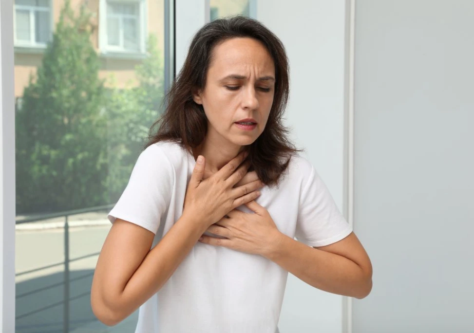 Hình ảnh tức ngực khó thở