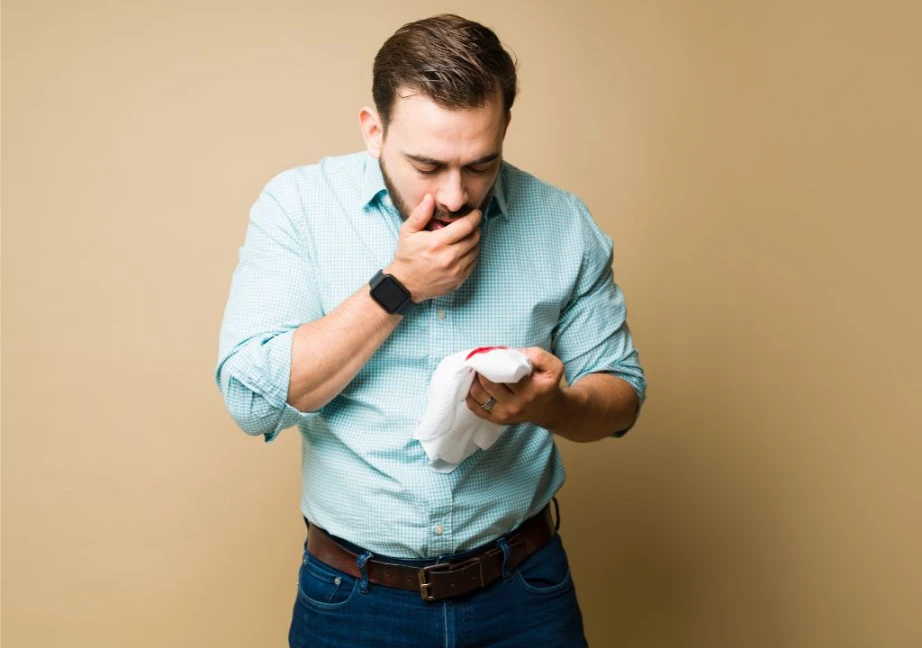 Ho ra máu triệu chứng