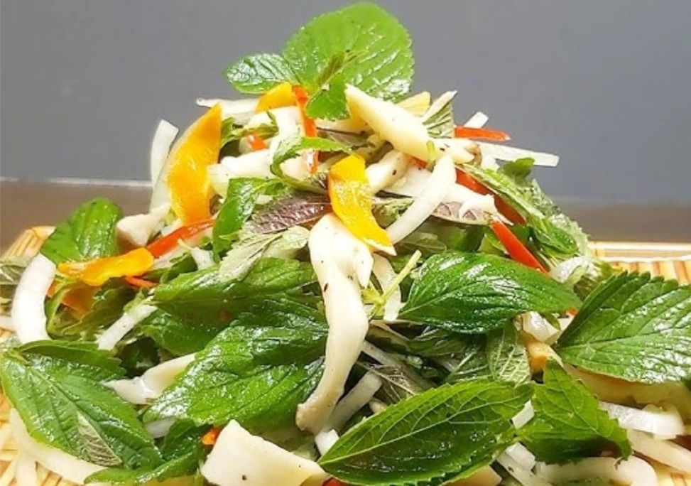 Salad rau Kinh giới
