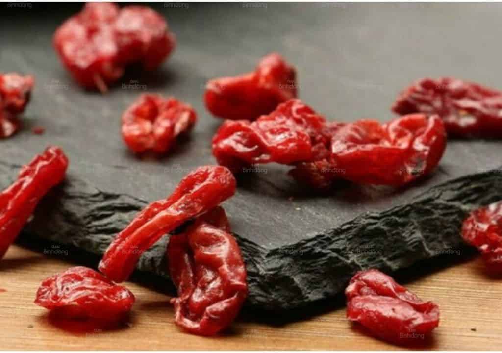 Hình ảnh sơn thù du sau khi phơi khô