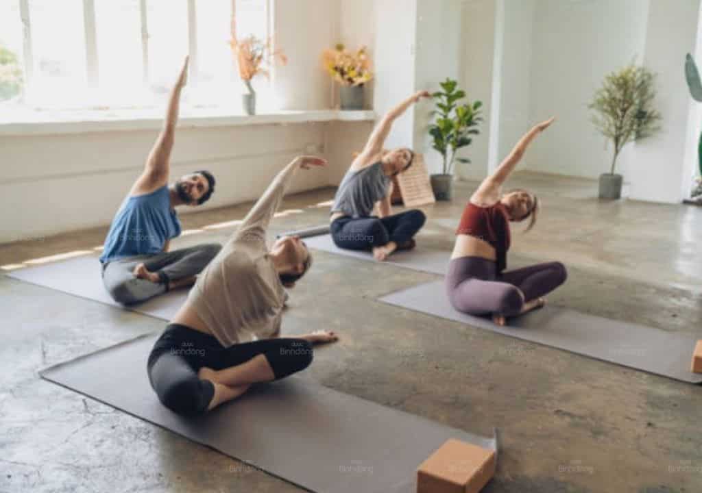 Hình ảnh học viên của một phòng tập yoga
