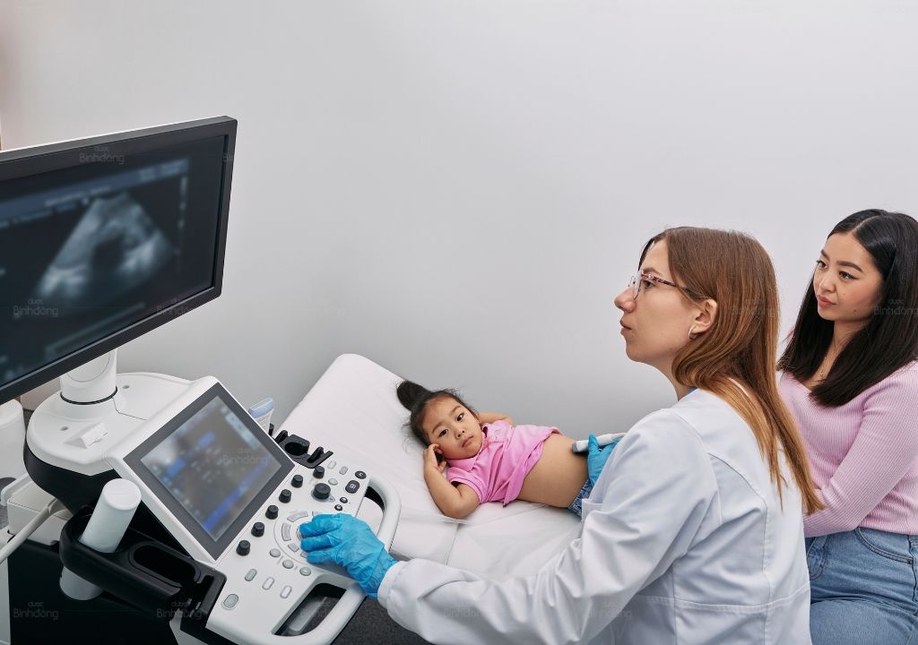 Siêu âm ổ bụng giúp phát hiện nguyên nhân gây ra tiểu đục