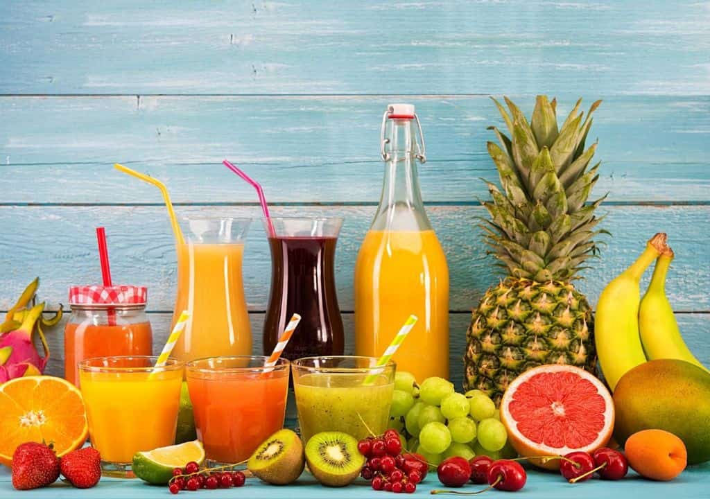 Hình ảnh về các loại trái cây và nước ép hỗ trợ điều trị ngứa về đêm