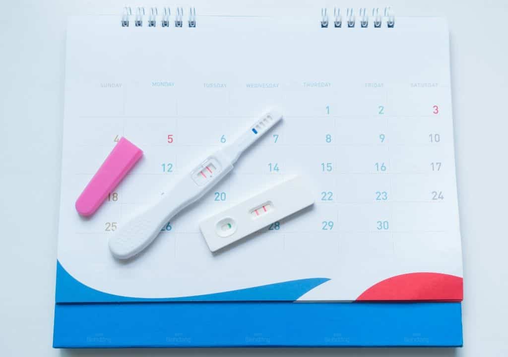 Hình ảnh về que thử thai 2 vạch