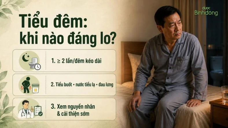 Người đàn ông thức dậy ban đêm vì tiểu đêm, kèm 3 dấu hiệu đáng chú ý cần theo dõi.