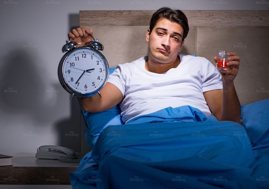 Tìm hiểu về cách điều trị bệnh mất ngủ ở nam giới