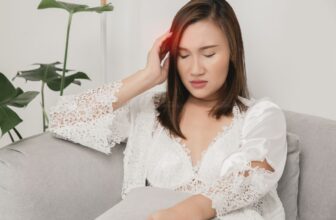 Nhận biết dấu hiệu sức đề kháng yếu. Tìm hiểu nguyên nhân và các biện pháp tăng cường sức đề kháng hiệu quả theo chế độ dinh dưỡng, thói quen sinh hoạt.