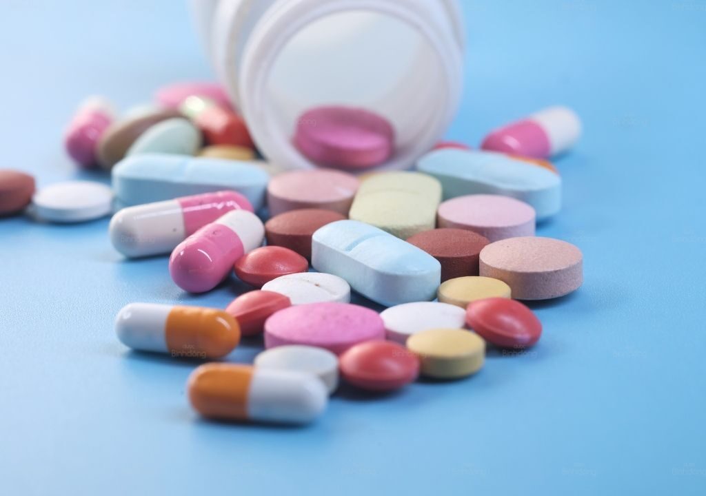 Hình chụp các loại thuốc trị đau vai gáy