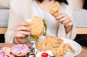 Tác hại khôn lường khi ăn nhiều dầu mỡ bạn cần nhớ 