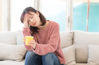 Hình ảnh người phụ nữ mệt mỏi