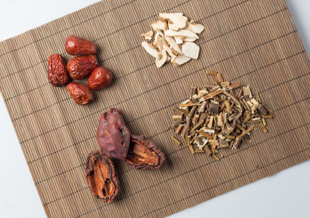 Thuốc Đông Y giúp chữa trị xương khớp