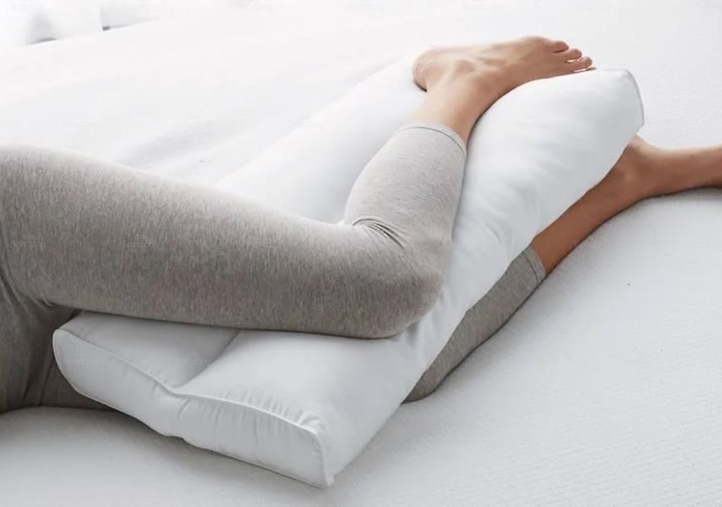 Các tư thế nằm đau bụng kinh