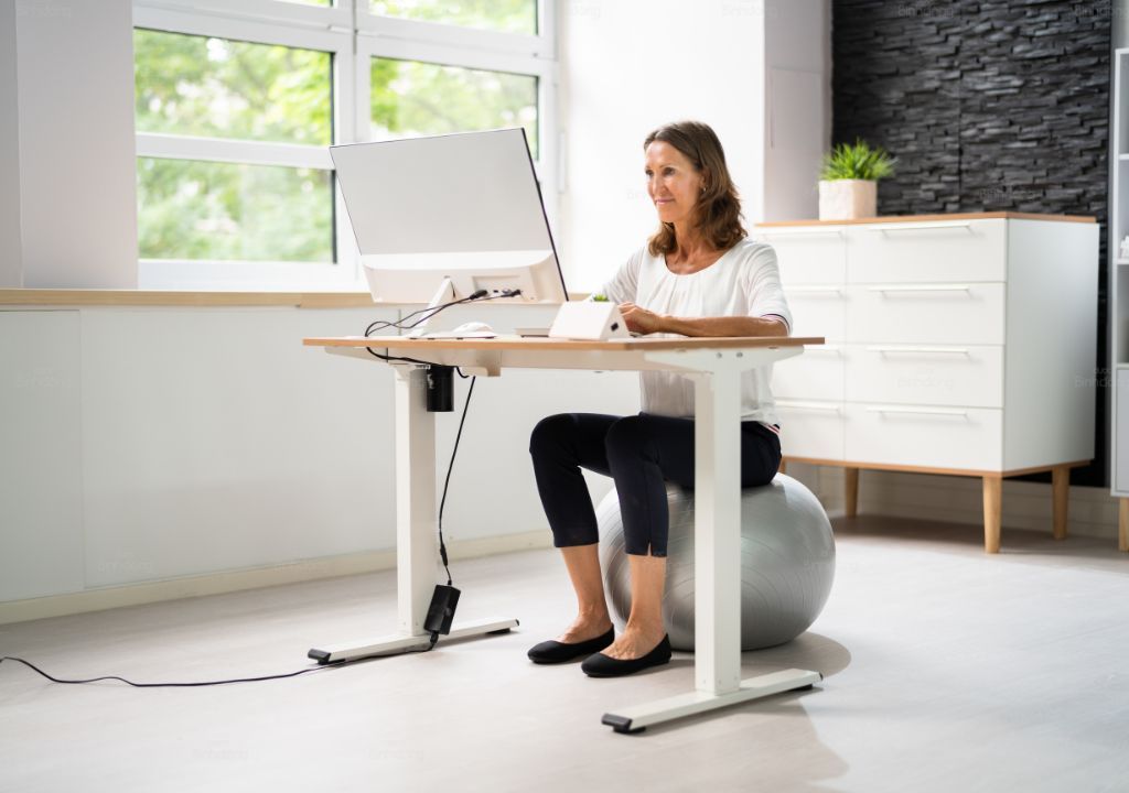 Bật mí tư thế ngồi đúng để bảo vệ xương khớp