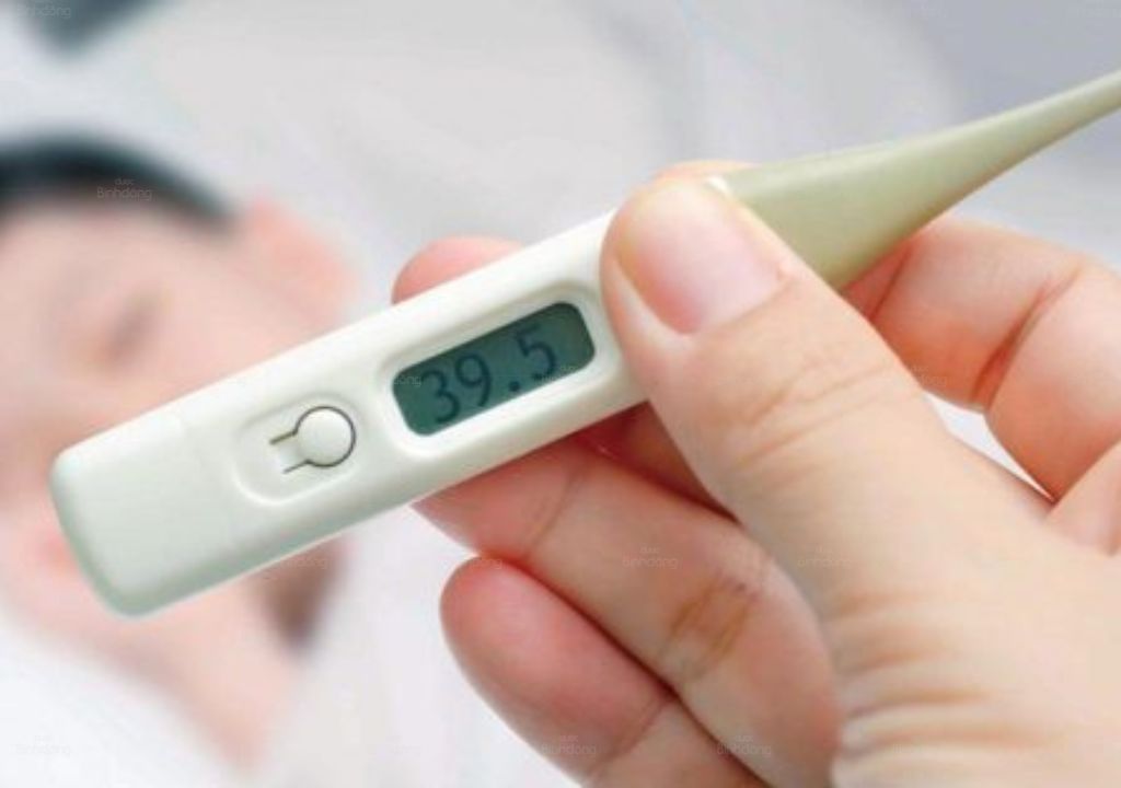 Bạn cần thăm khám bác sĩ ngay trong trường hợp sốt cao