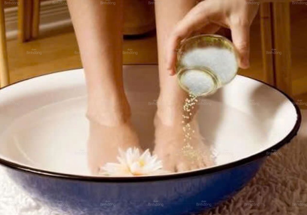 Hình chụp về Ngâm chân với muối