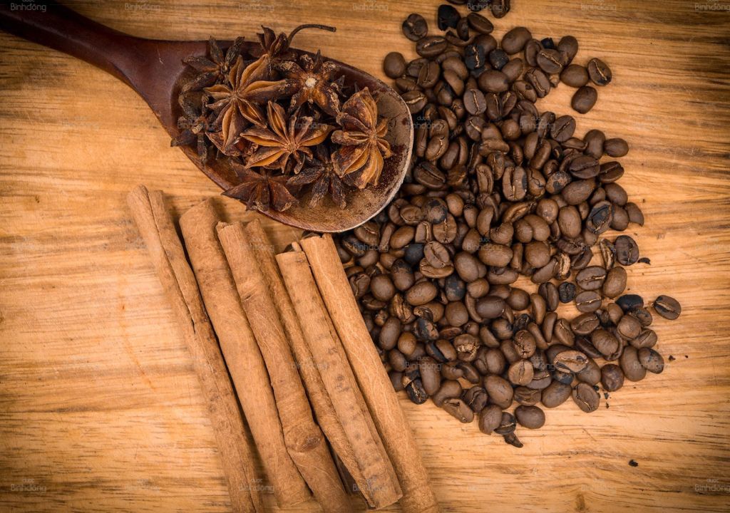 Ảnh chụp vỏ Quế phơi khô để ngâm chân