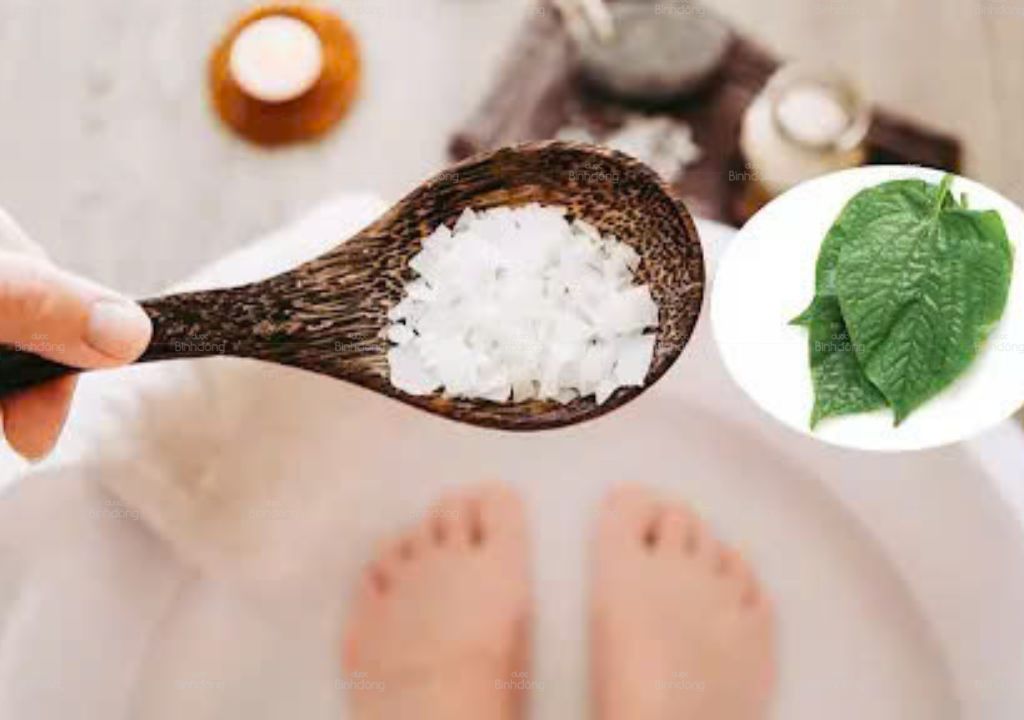 Ngâm chân chữa đau thần kinh tọa