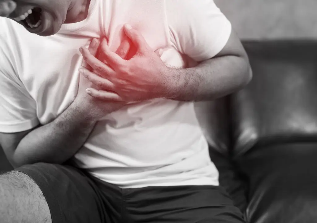 Người đàn ông bị nhồi máu cơ tim