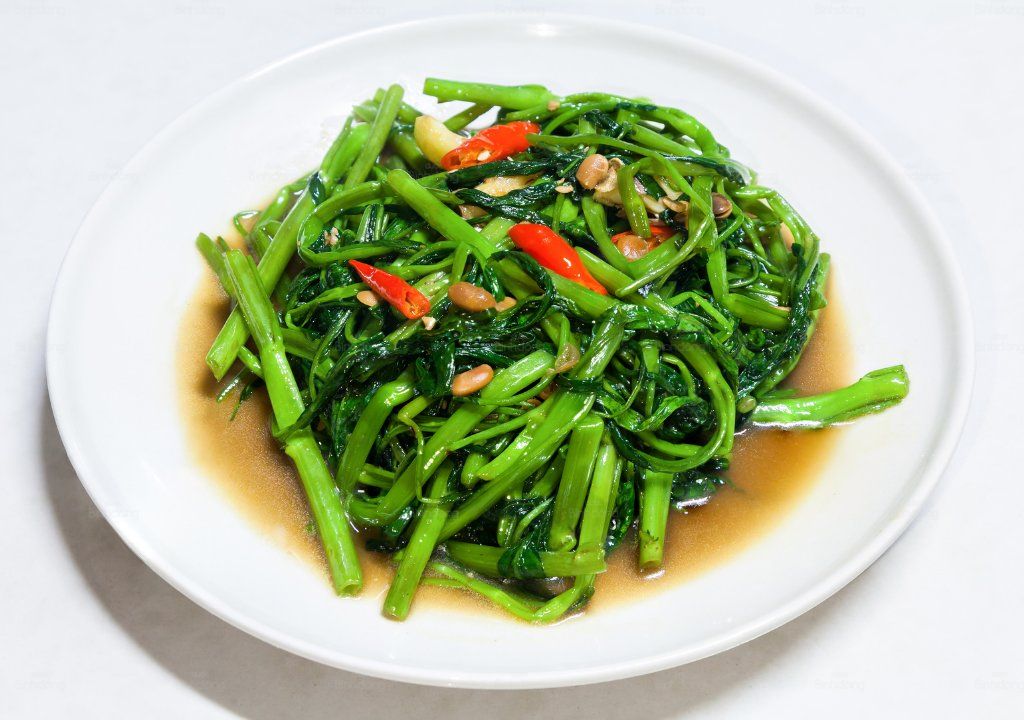 Hình chụp về rau muống xào tỏi