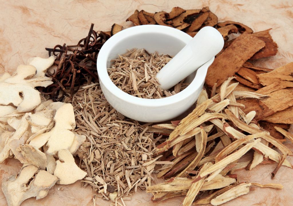 Uống thuốc bắc có hại thận không