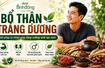 Nam giới khỏe khoắn bên bát thuốc Đông y và các vị thảo dược bổ thận tráng dương.
