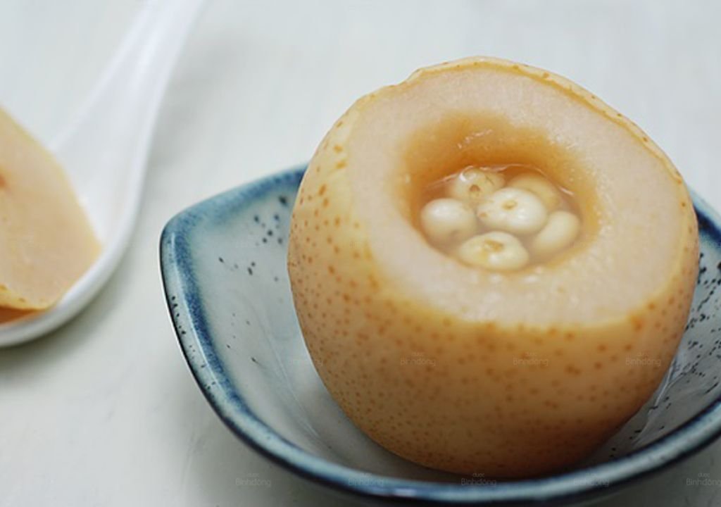 Hình chụp về quả lê hấp đường phèn