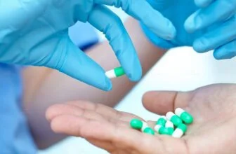 Đau bụng kinh có nên uống thuốc giảm đau