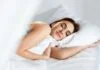 Người phụ nữ ngủ không sâu giấc khi chỉ ngủ 6 tiếng mỗi ngày