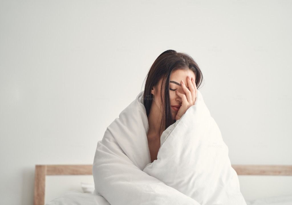 Người phụ nữ mệt mỏi khi ngủ 7 tiếng mỗi ngày nhưng vẫn uể oải