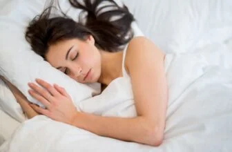 Thiếu ngủ kéo dài khiến cơ thể mệt mỏi, khó tập trung và giảm khả năng phục hồi.