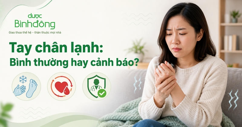 Người phụ nữ xoa hai bàn tay lạnh bên ba biểu tượng về triệu chứng, tuần hoàn máu và thăm khám.