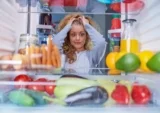 Ăn gì để giảm nóng trong người? Danh sách thực phẩm cùng lời khuyên hữu ích