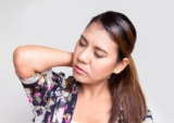 Hướng dẫn 10 bài tập giảm đau lưng hiệu quả tại nhà và văn phòng