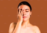 Nóng trong người ở phụ nữ: Biểu hiện, Nguyên nhân, Điều trị, và Phòng Ngừa